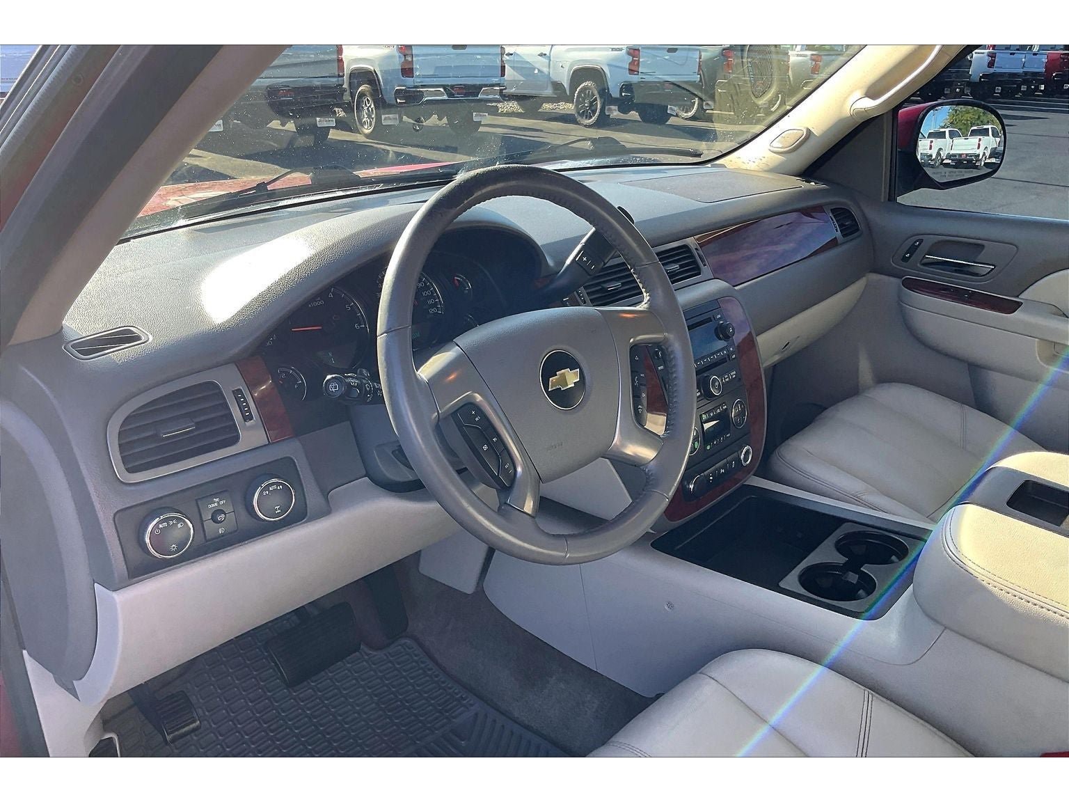 Used 2014 Chevrolet Tahoe LT w/ Luxury Package AWD/4WD image 15