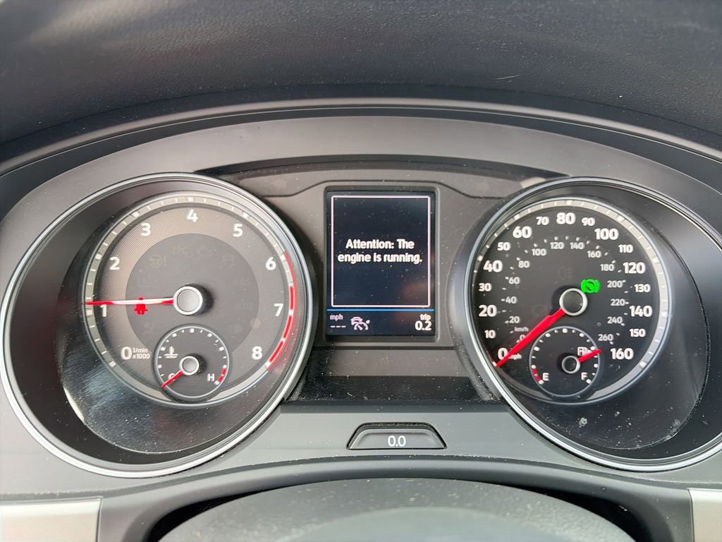 Used 2021 Volkswagen Atlas Cross Sport SE w/ Panoramic Sunroof Package FWD image 18