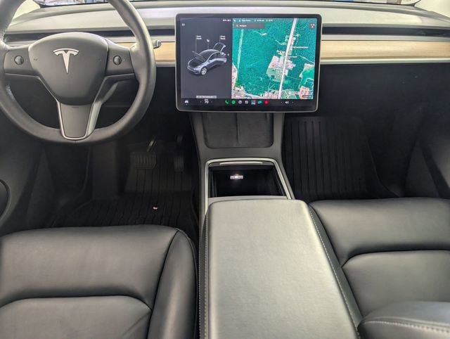 Used 2021 Tesla Model Y Long Range AWD/4WD image 22