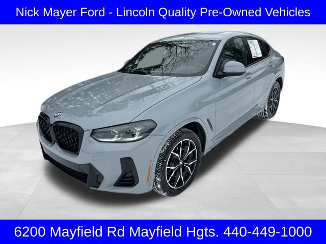 Used 2023 BMW X4 xDrive30i w/ M Sport Package image 3