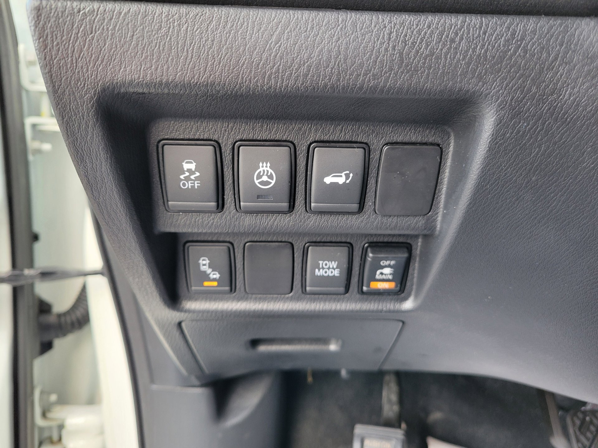 Used 2019 Nissan Pathfinder Platinum image 21