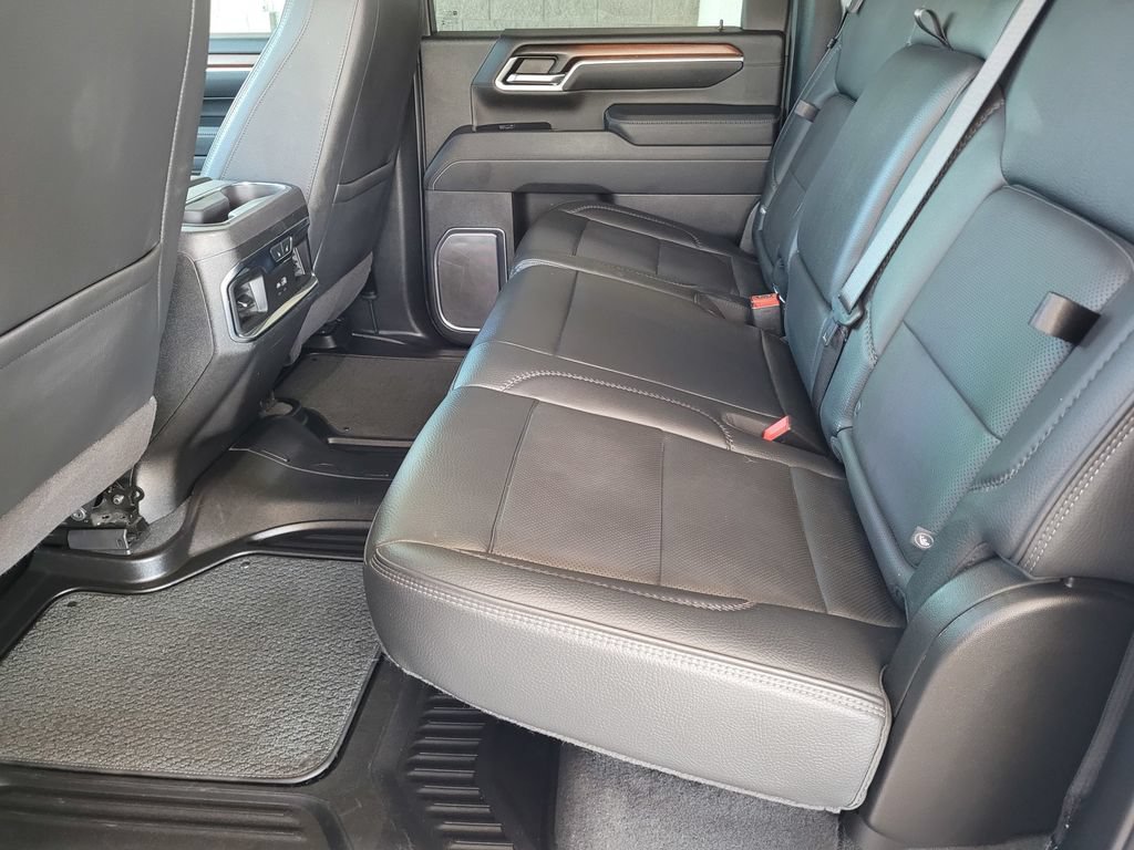 Used 2025 GMC Sierra 2500 Denali w/ Denali Reserve Package AWD/4WD image 11