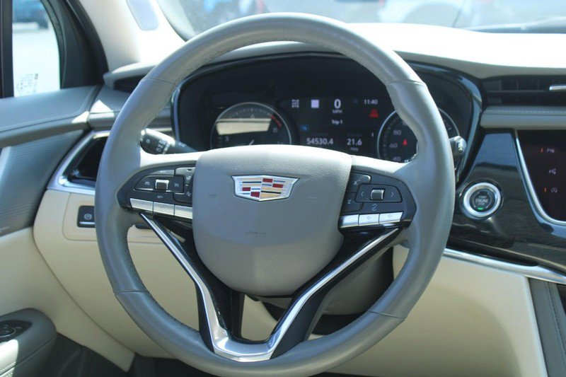 Used 2023 Cadillac XT6 Premium Luxury w/ Technology Package image 12