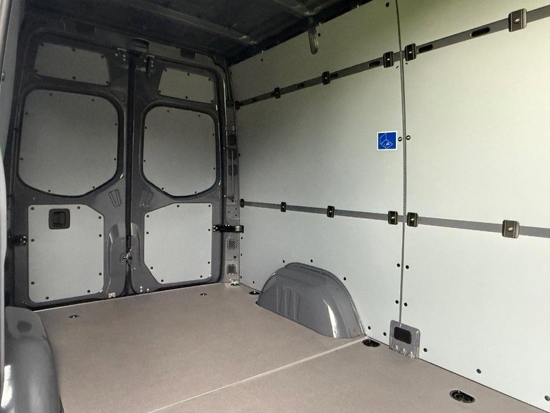 New 2025 Mercedes-Benz Sprinter 2500 image 5