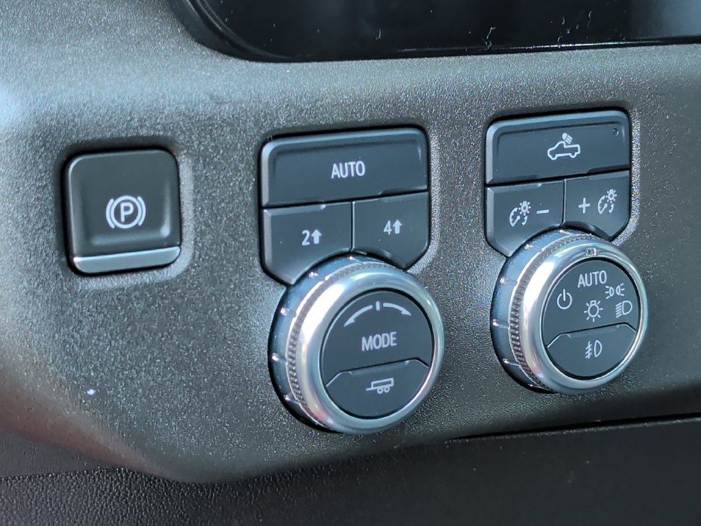 Used 2022 GMC Sierra 1500 Elevation w/ LPO, Elevation Black Package AWD/4WD image 14