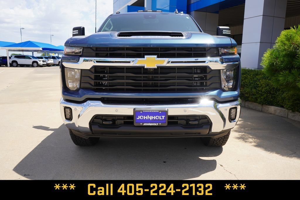 New 2026 Chevrolet Silverado 2500 LT w/ All Star Edition AWD/4WD image 3