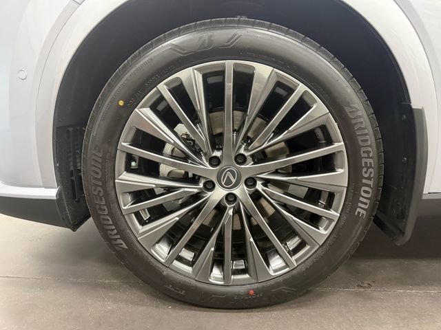 New 2026 Lexus RX 450h AWD image 10