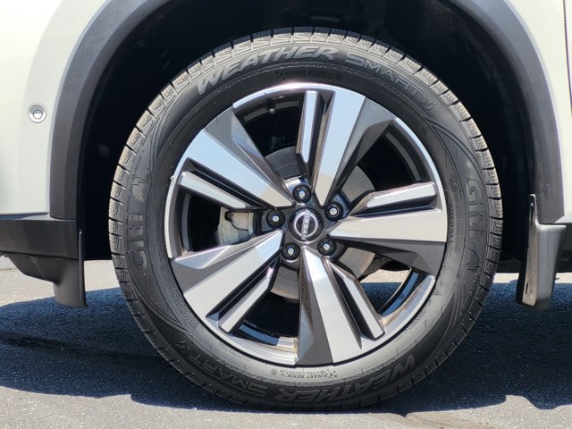 Certified 2023 Nissan Rogue Platinum w/ Platinum Premium Package FWD image 10