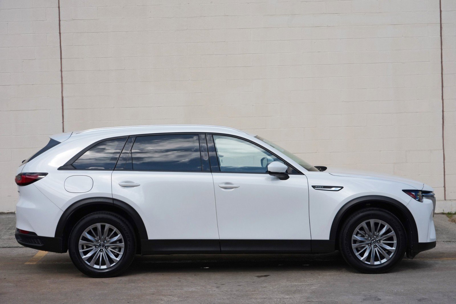 Used 2024 MAZDA CX-90 Plug-In Hybrid w/ Preferred AWD/4WD image 52