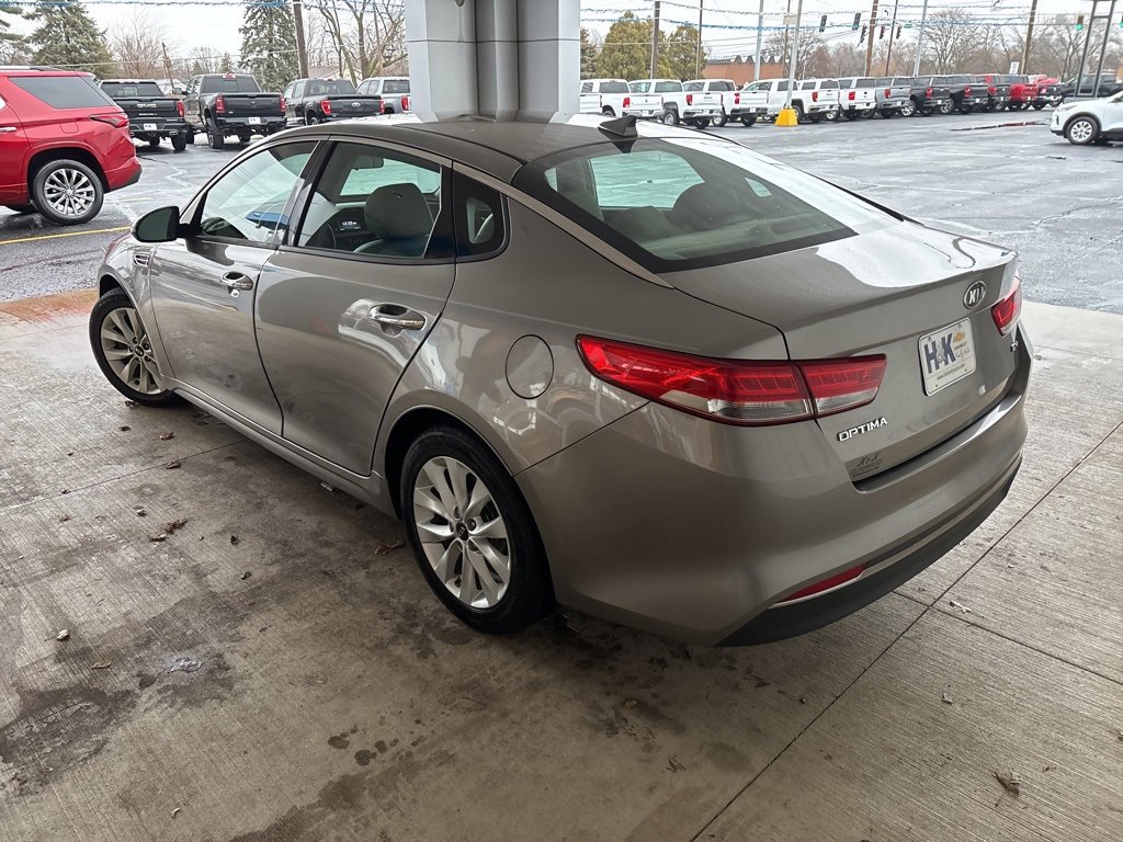 Used 2016 Kia Optima EX image 4
