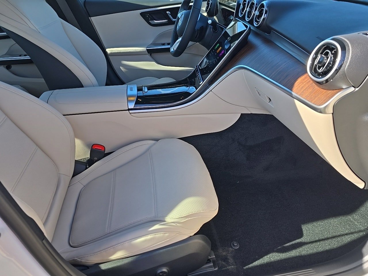 New 2026 Mercedes-Benz C 300 4MATIC Sedan image 33