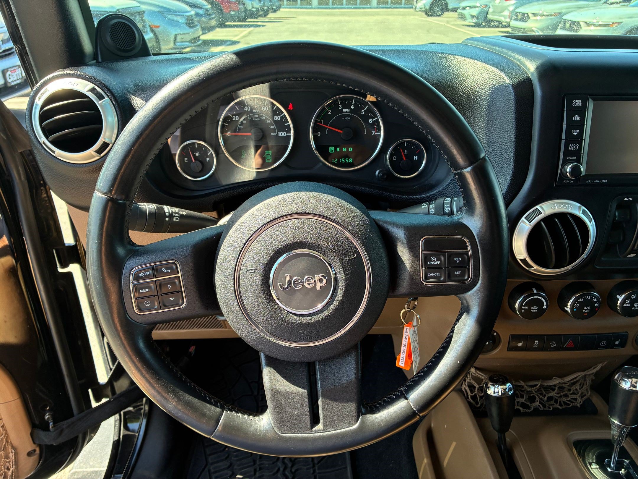 Used 2012 Jeep Wrangler Unlimited Sahara w/ Connectivity Group AWD/4WD image 17