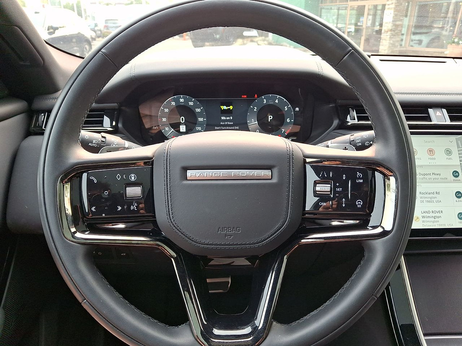 Certified 2026 Land Rover Range Rover Velar Dynamic SE AWD/4WD image 20
