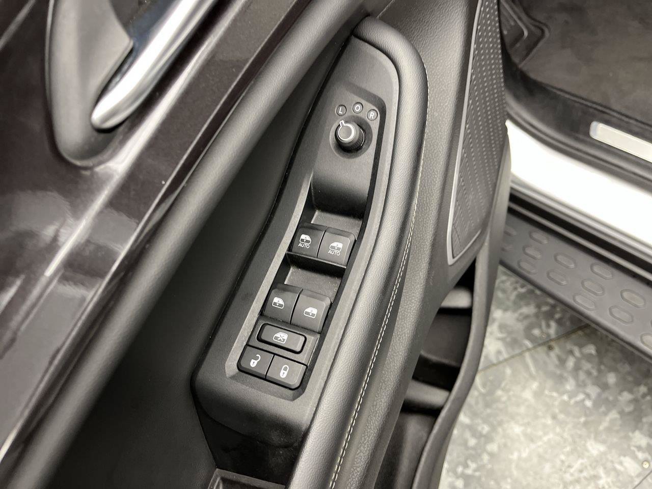 Used 2022 Jeep Grand Cherokee L Laredo AWD/4WD image 8
