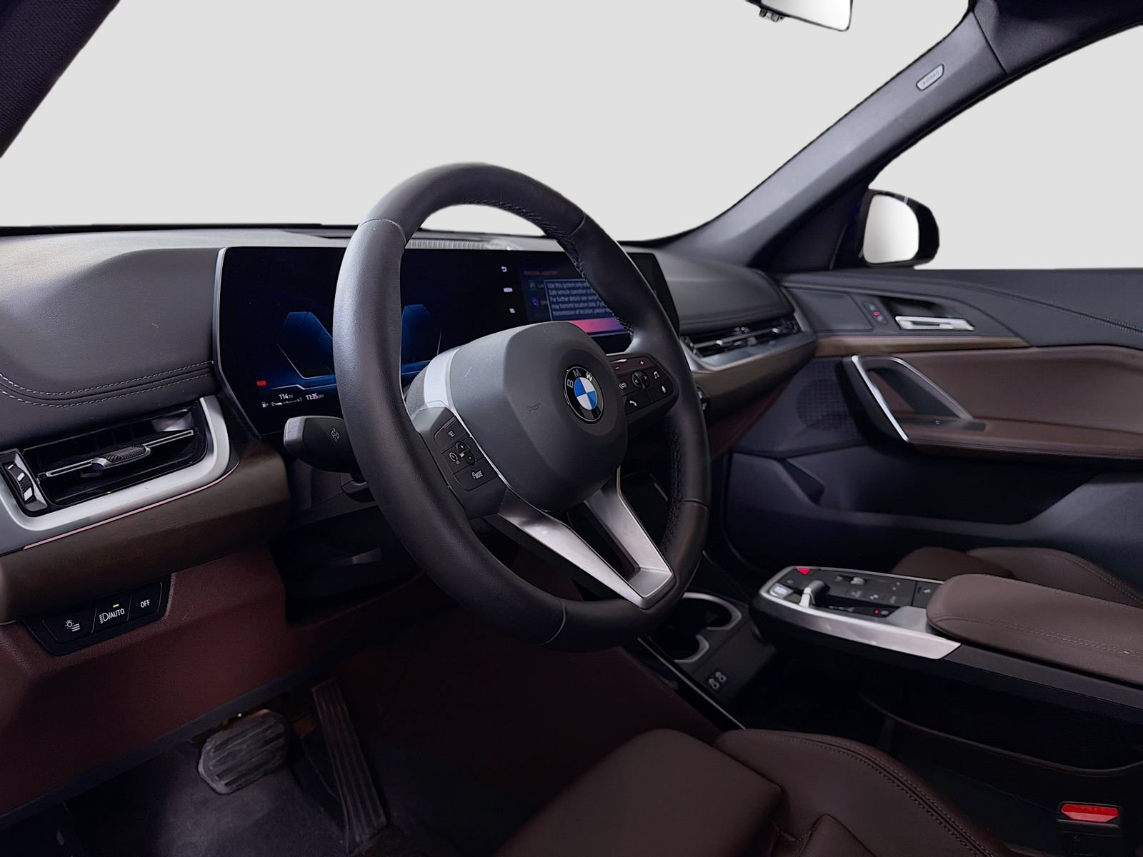 Used 2025 BMW X1 xDrive28i w/ Convenience Package AWD/4WD image 10