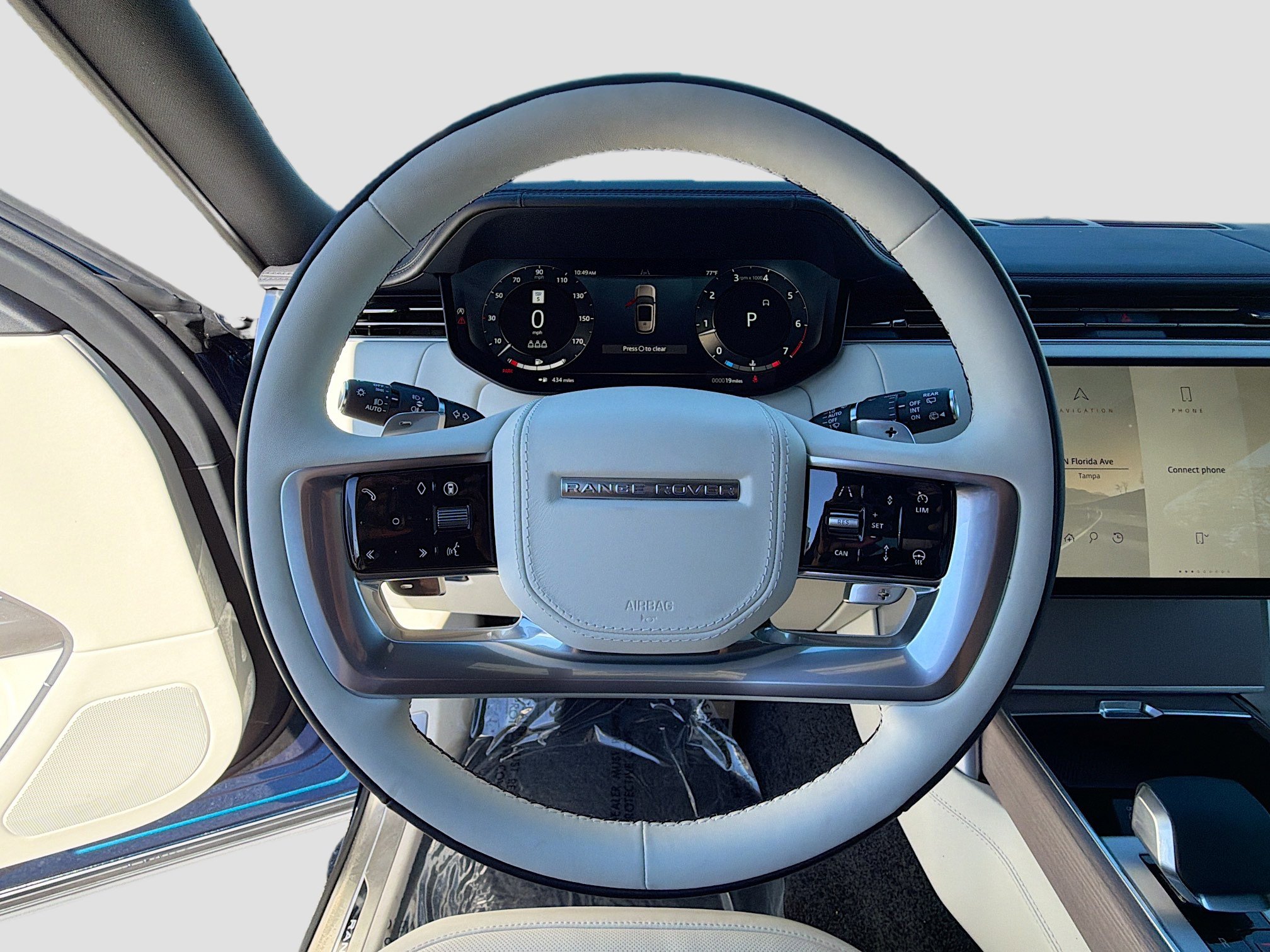 New 2026 Land Rover Range Rover SE image 39