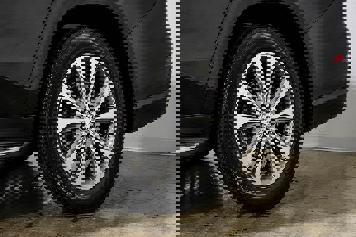 Used 2014 Mercedes-Benz GL 450 4MATIC image 52