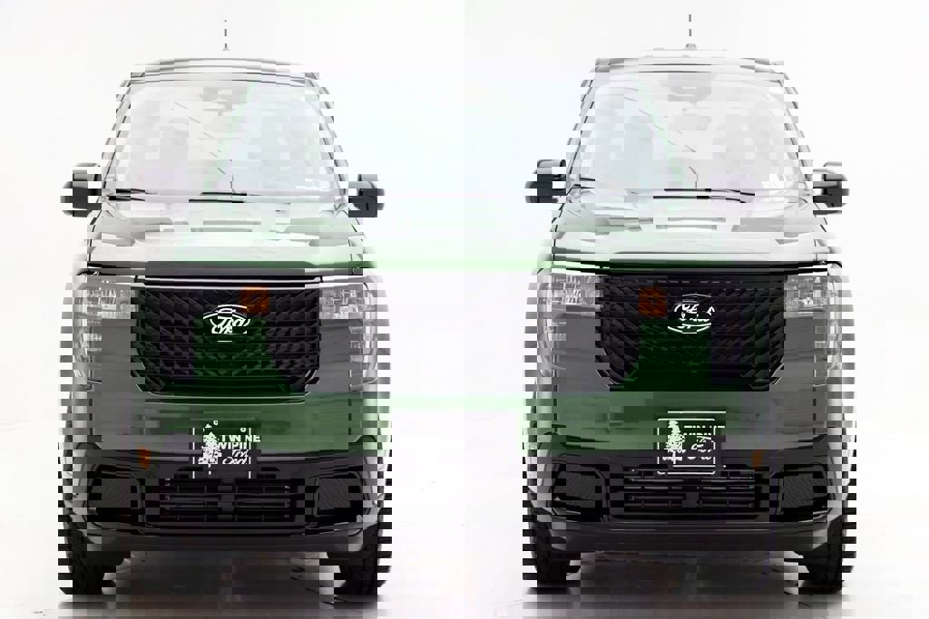 Used 2025 Ford Maverick XLT w/ Black Appearance Package image 4