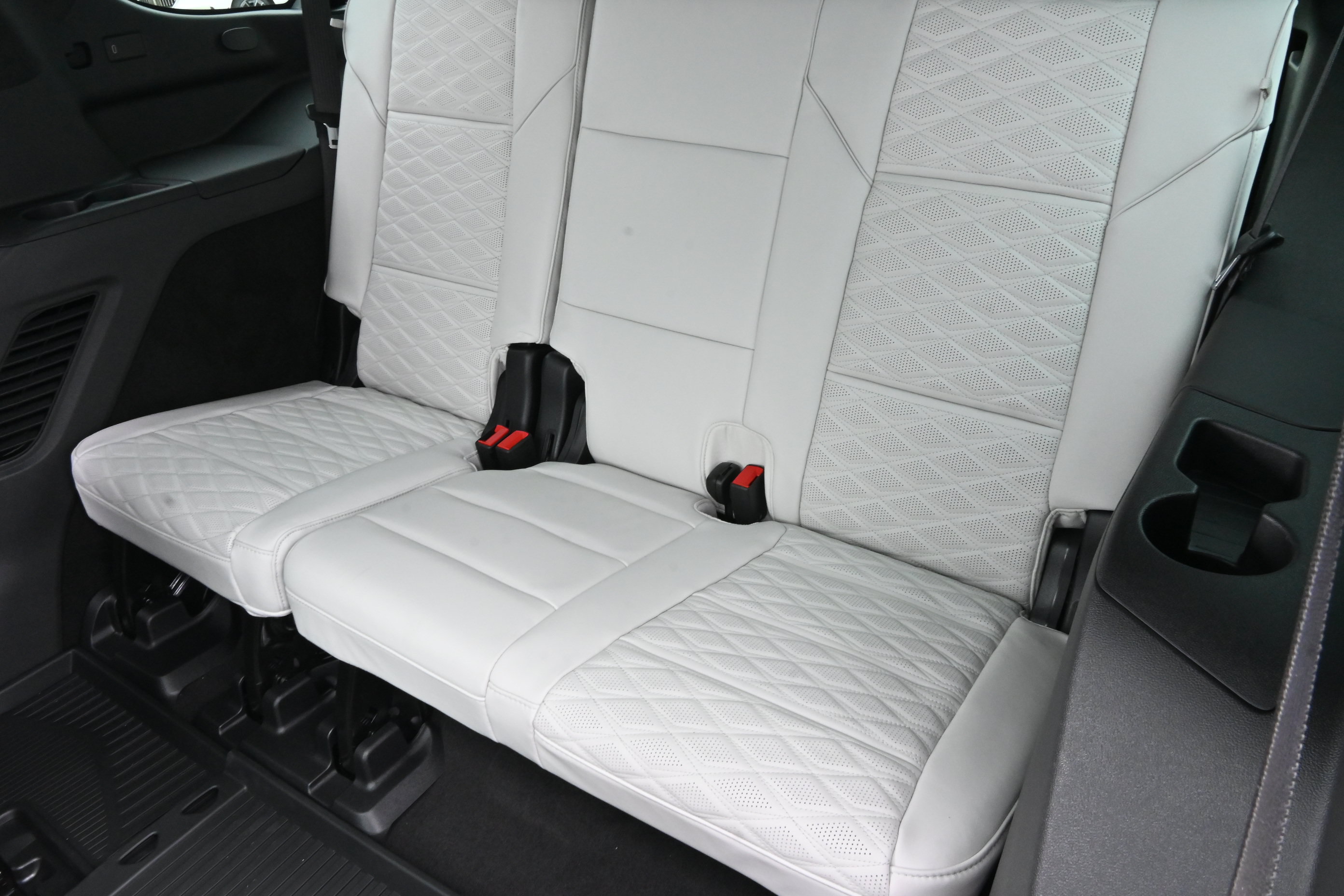 Used 2026 Cadillac Escalade Platinum Sport w/ LPO, ONYX Package AWD/4WD image 13