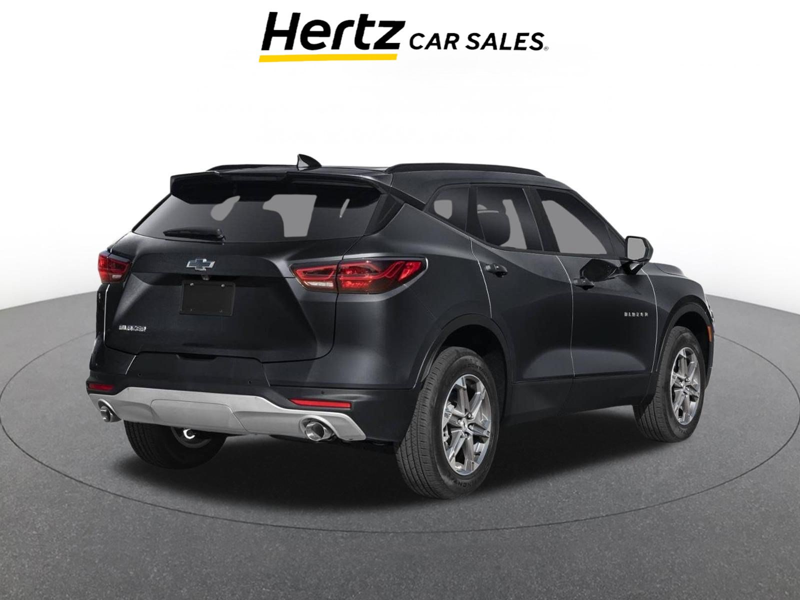 Used 2026 Chevrolet Blazer LT FWD image 2