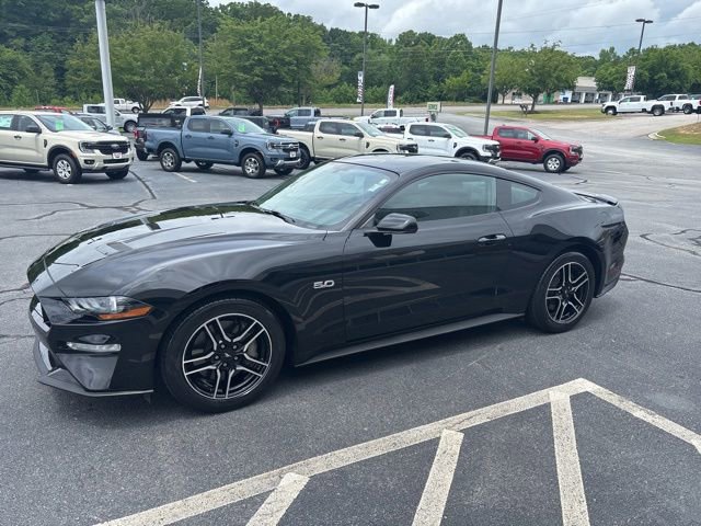 Used 2018 Ford Mustang GT RWD image 3
