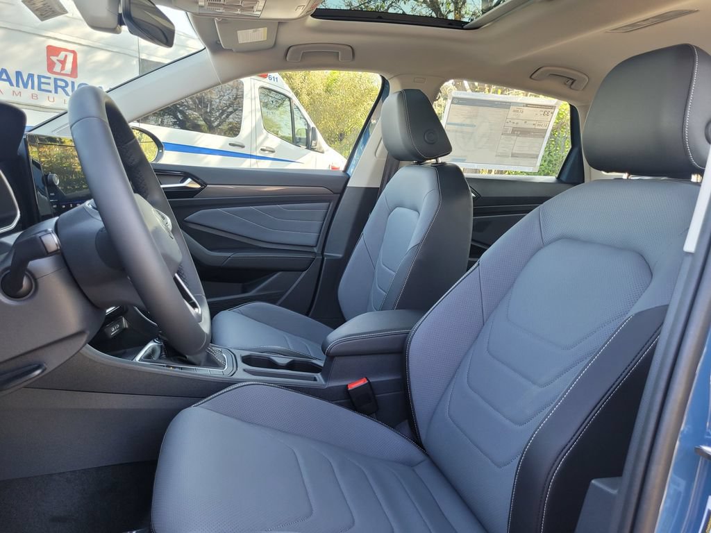 New 2026 Volkswagen Jetta SEL FWD image 11