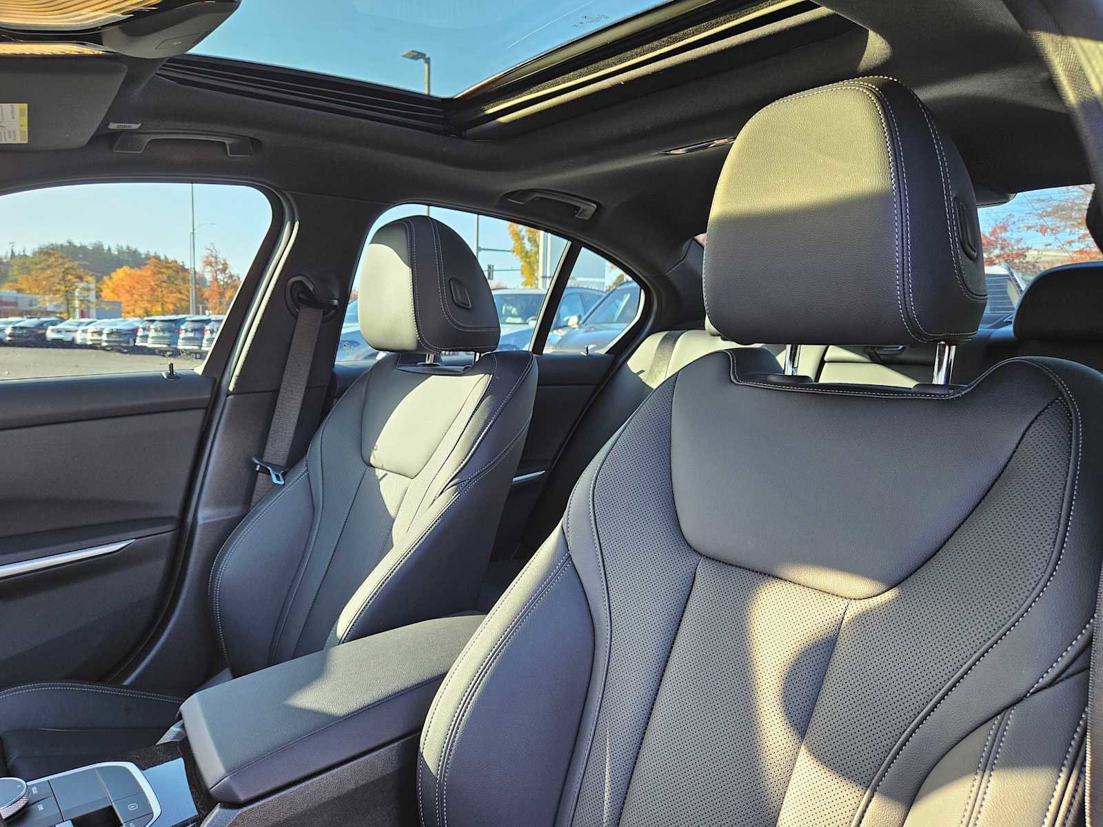 Used 2023 BMW M340i xDrive w/ Premium Package image 25