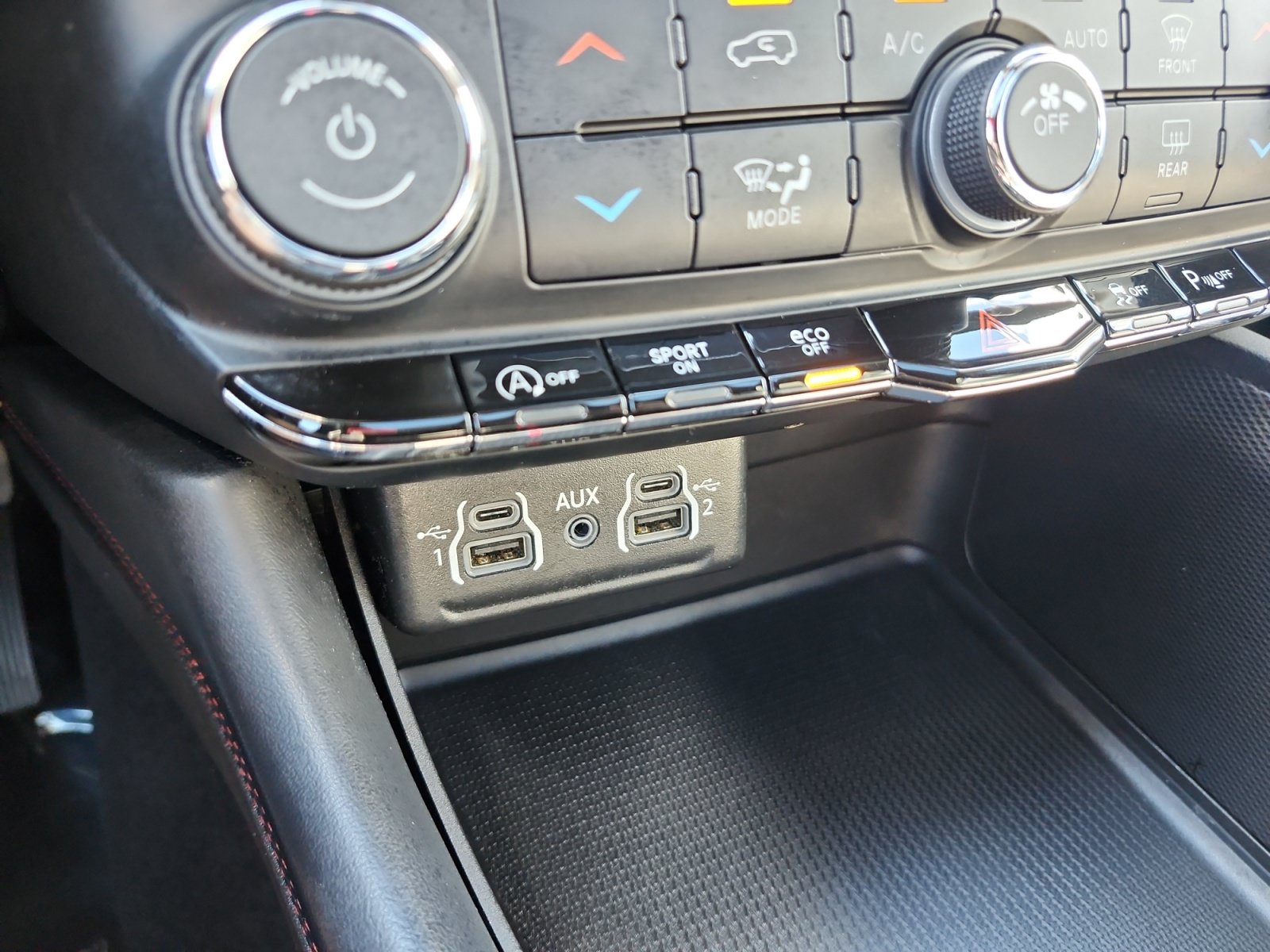 Used 2023 Dodge Durango GT AWD/4WD image 23