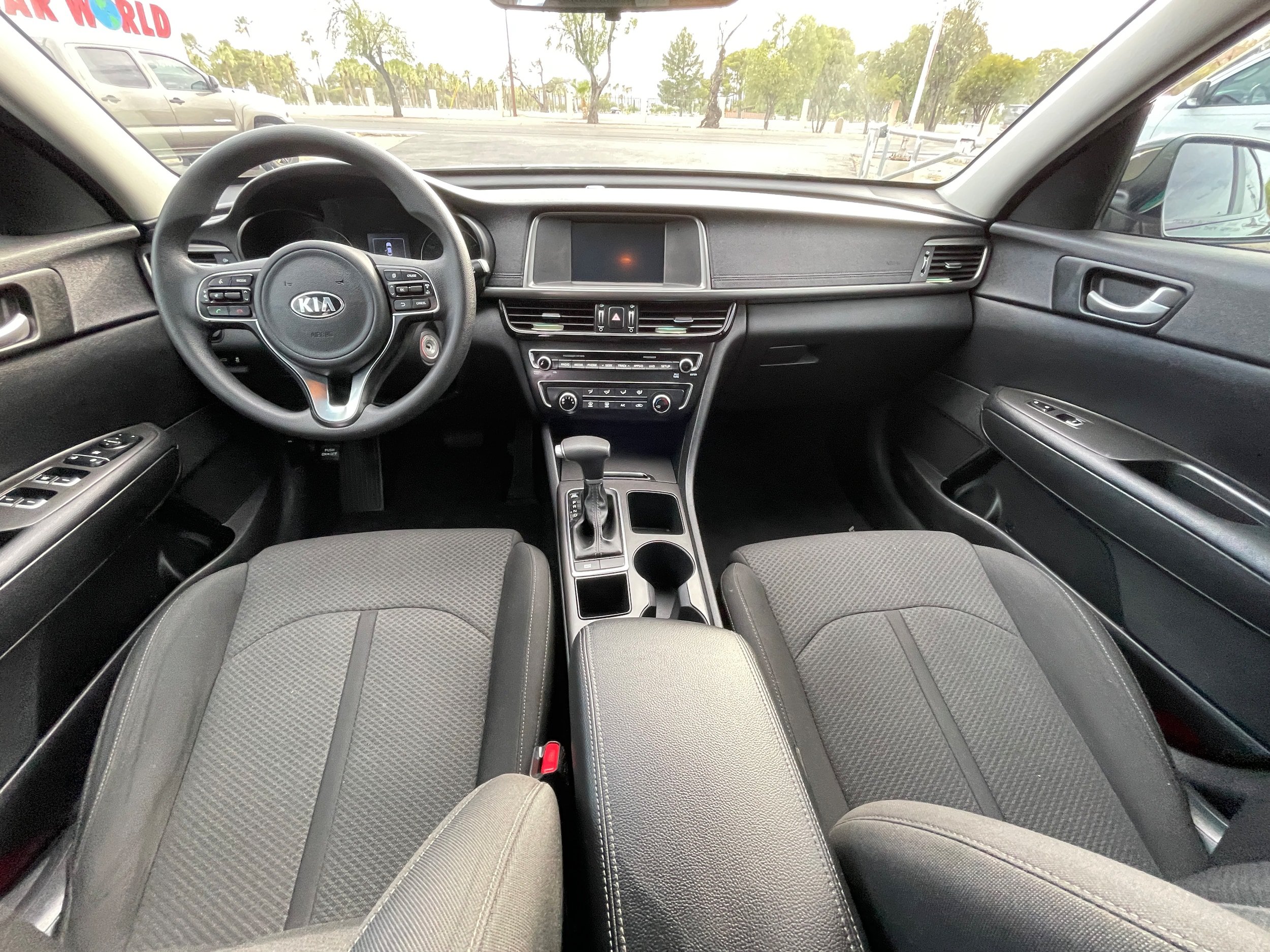 Used 2018 Kia Optima LX FWD image 21