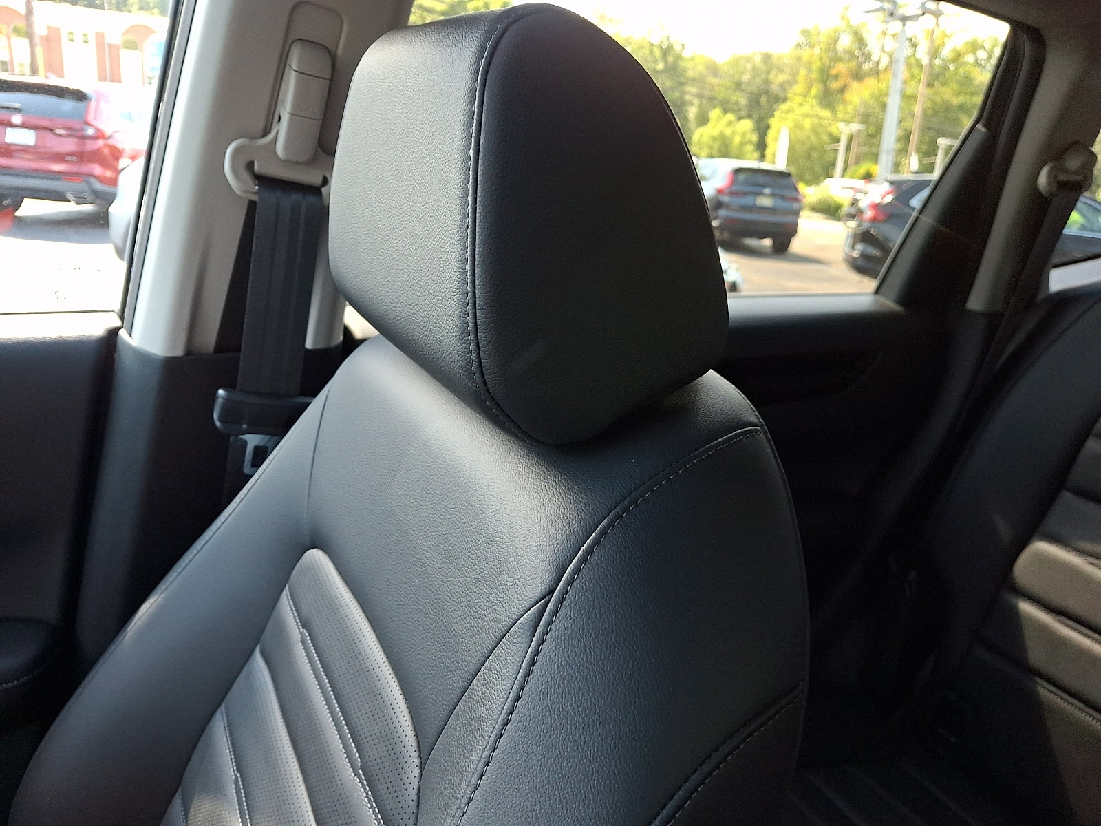 Certified 2025 Honda CR-V EX-L image 17