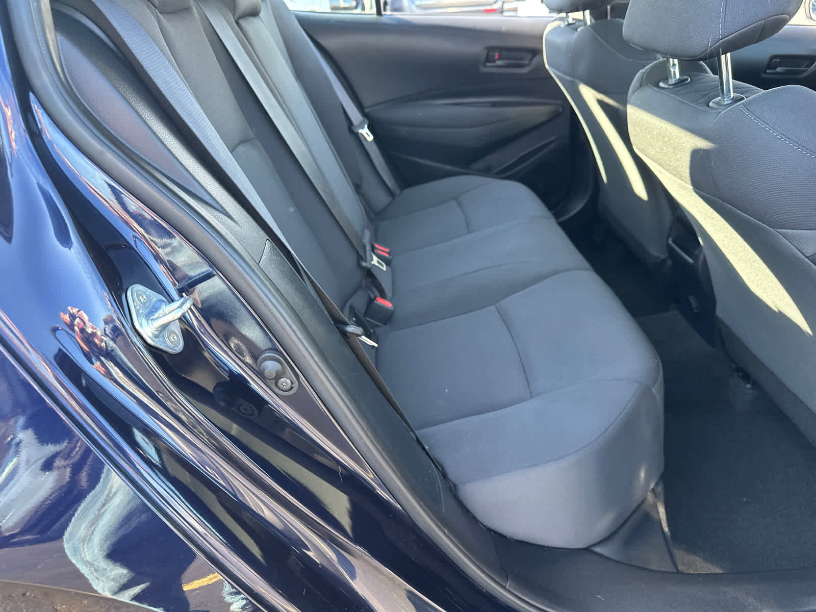 Used 2022 Toyota Corolla LE image 30