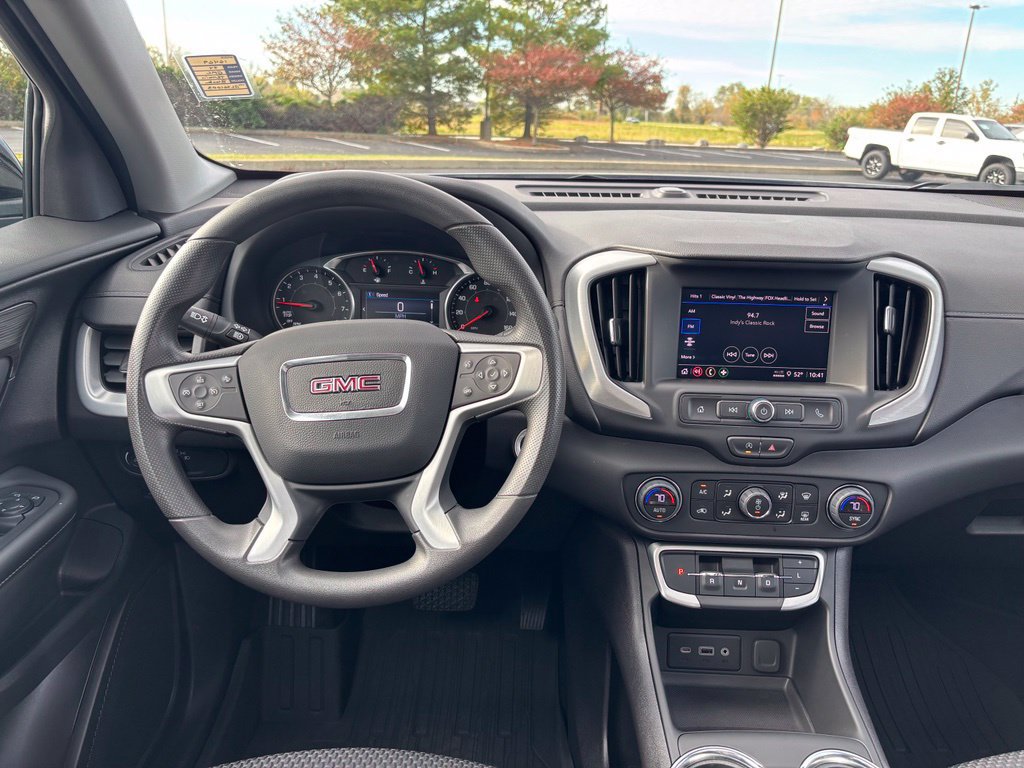Used 2024 GMC Terrain SLE w/ Driver Convenience Package FWD image 24