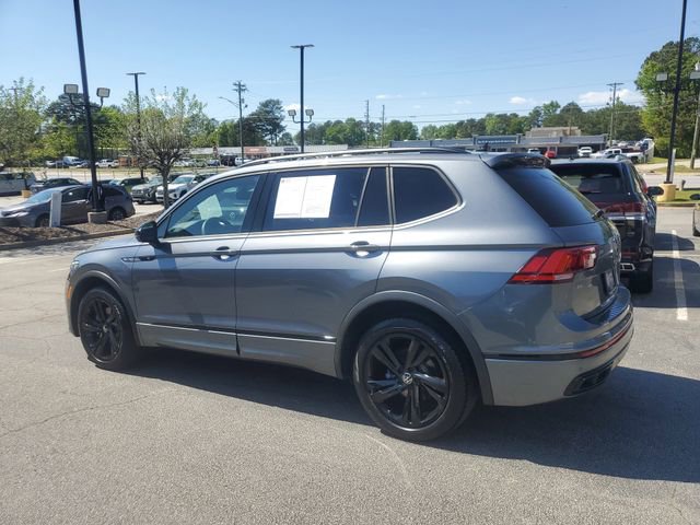Certified 2024 Volkswagen Tiguan SE R-Line image 6