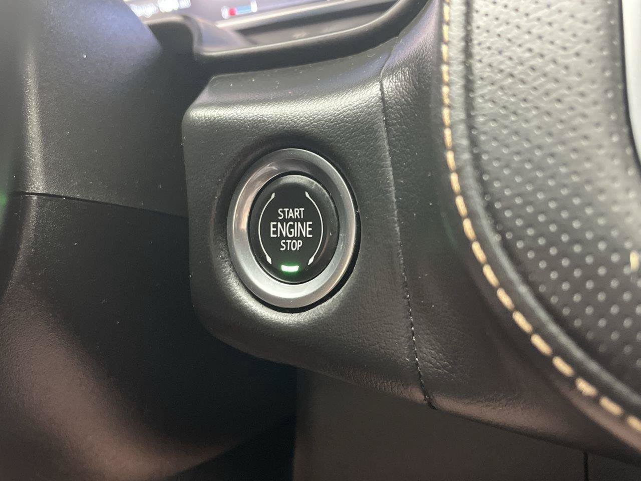 Certified 2022 GMC Yukon AT4 w/ Technology Package AWD/4WD image 24