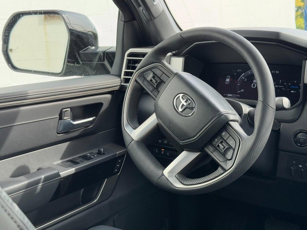 Used 2025 Toyota Sequoia 4WD image 12