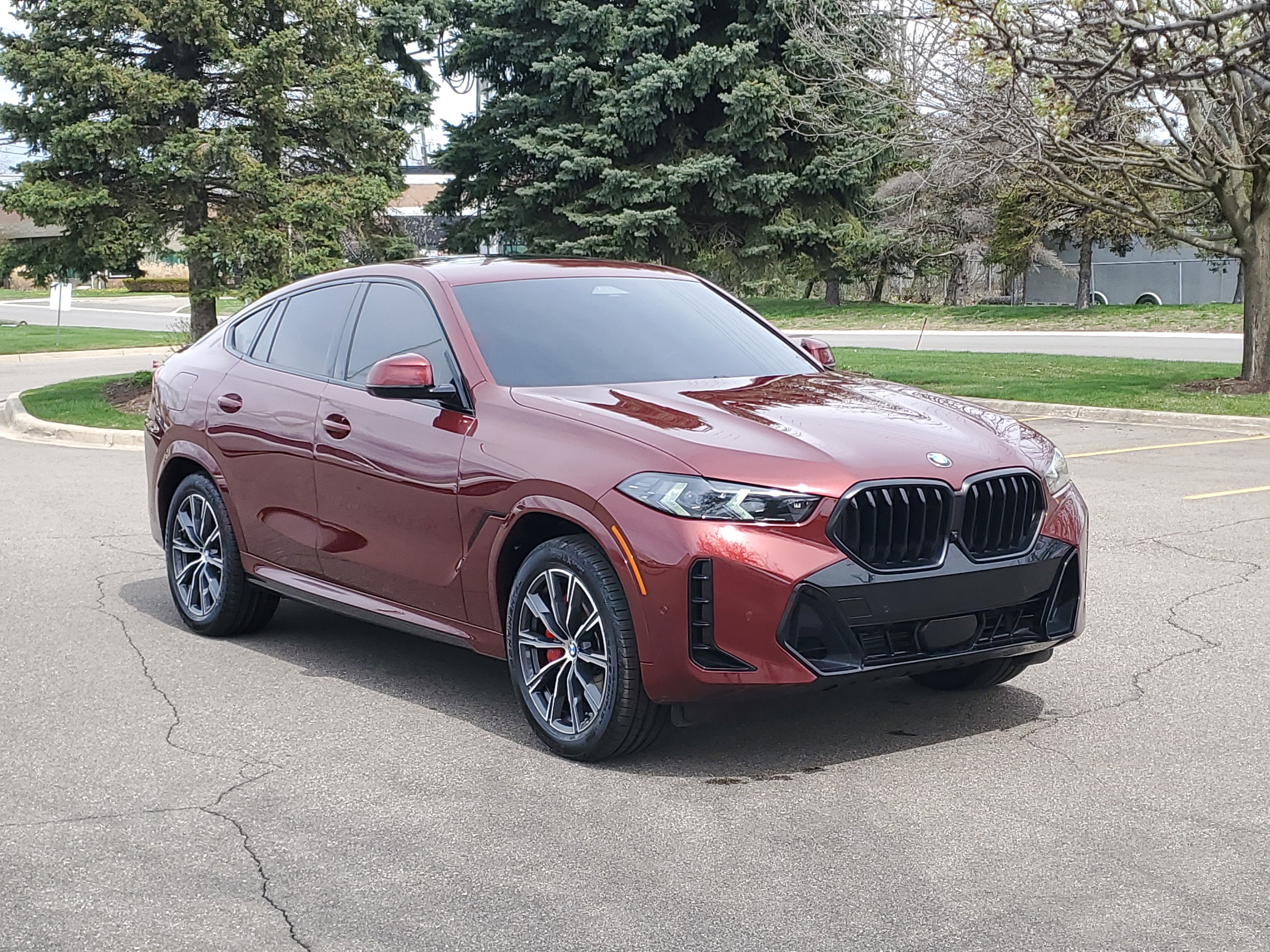 Certified 2024 BMW X6 xDrive40i w/ Premium Package image 4