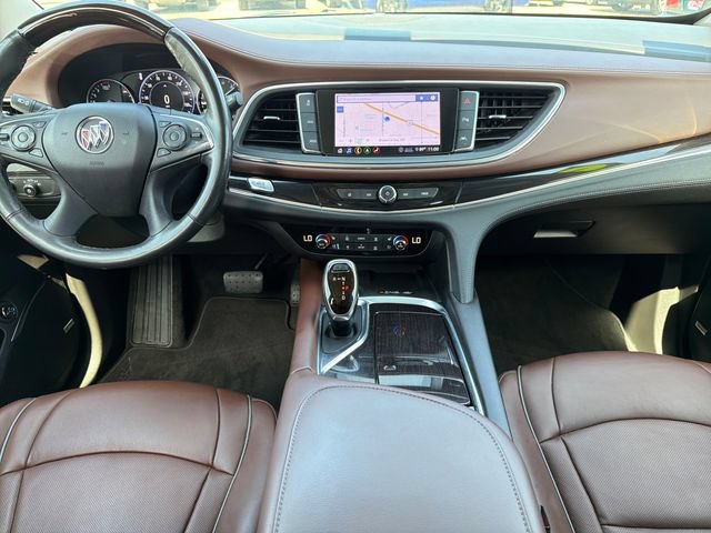 Used 2020 Buick Enclave Avenir w/ Avenir Technology Package AWD/4WD image 9