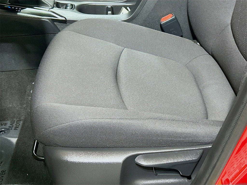 Used 2023 Toyota Corolla Cross LE image 16