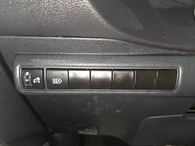 Used 2023 Toyota Corolla LE image 18