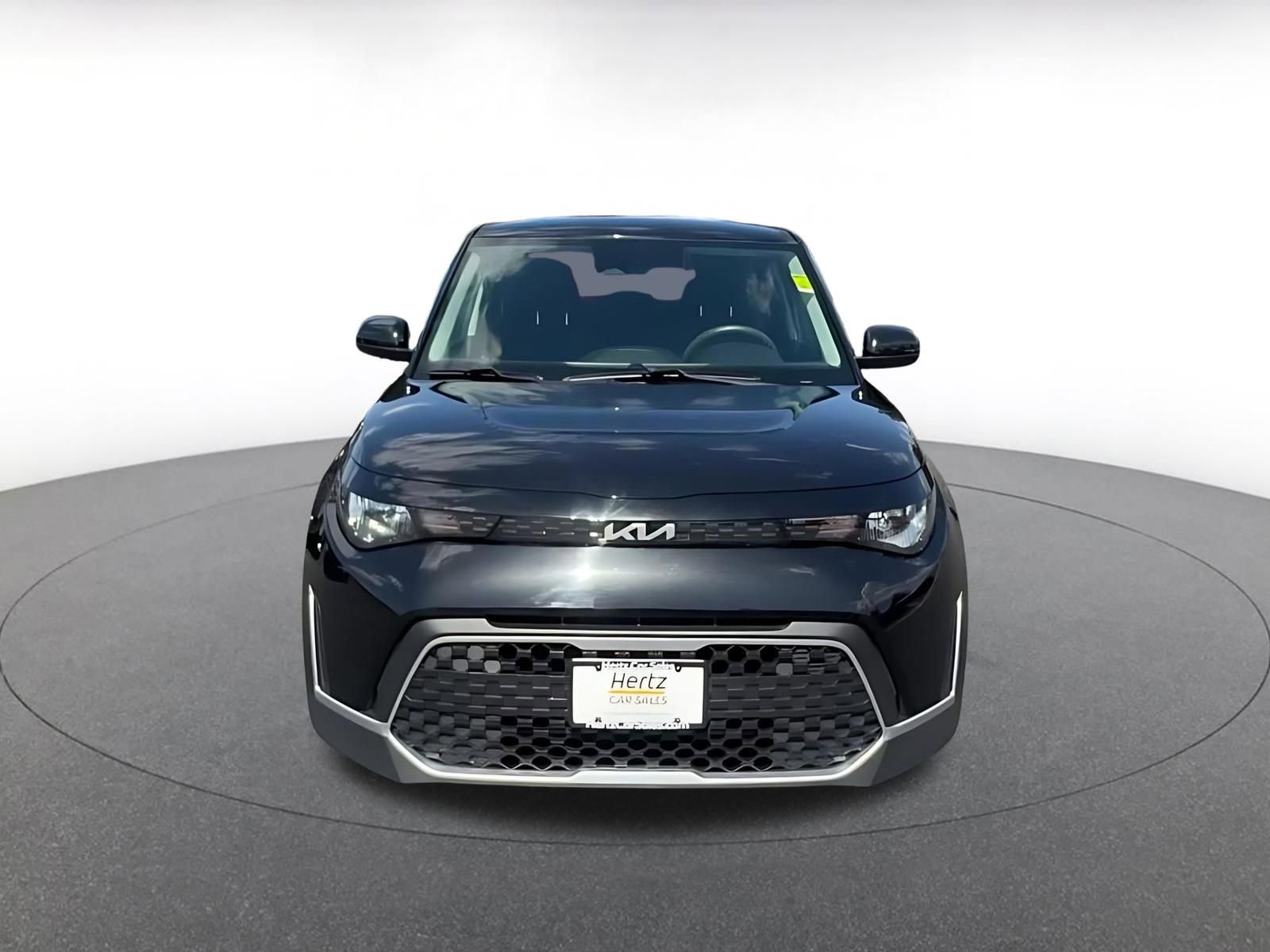Used 2025 Kia Soul LX w/ LX Technology Package FWD image 4