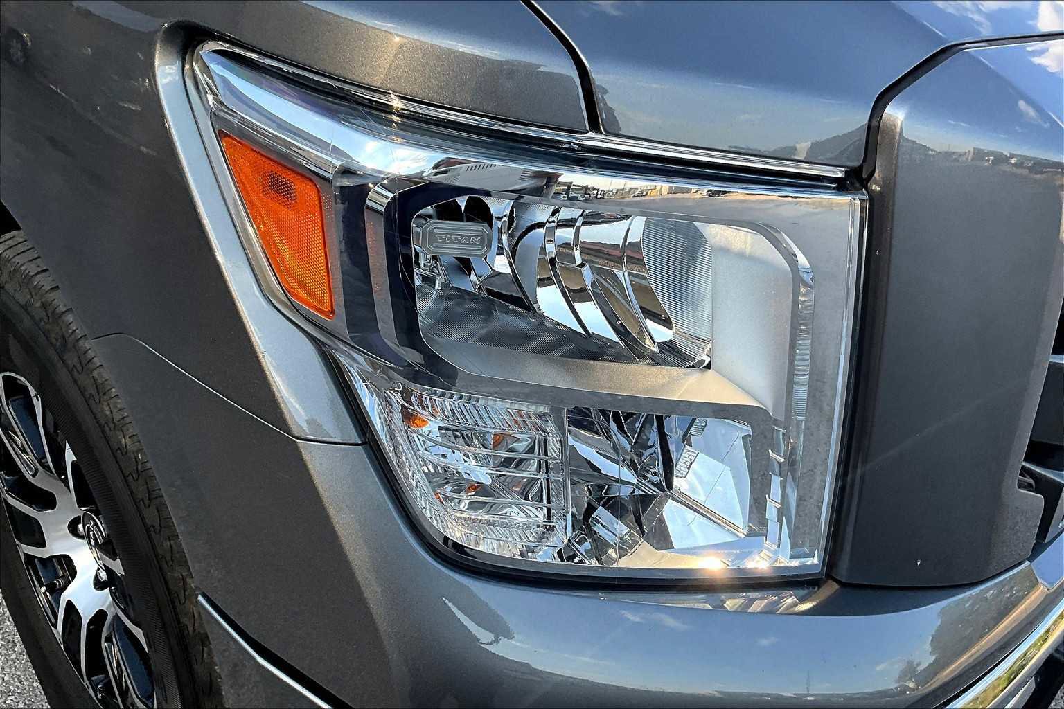 Used 2024 Nissan Titan SV w/ Accessory Utility Package image 51