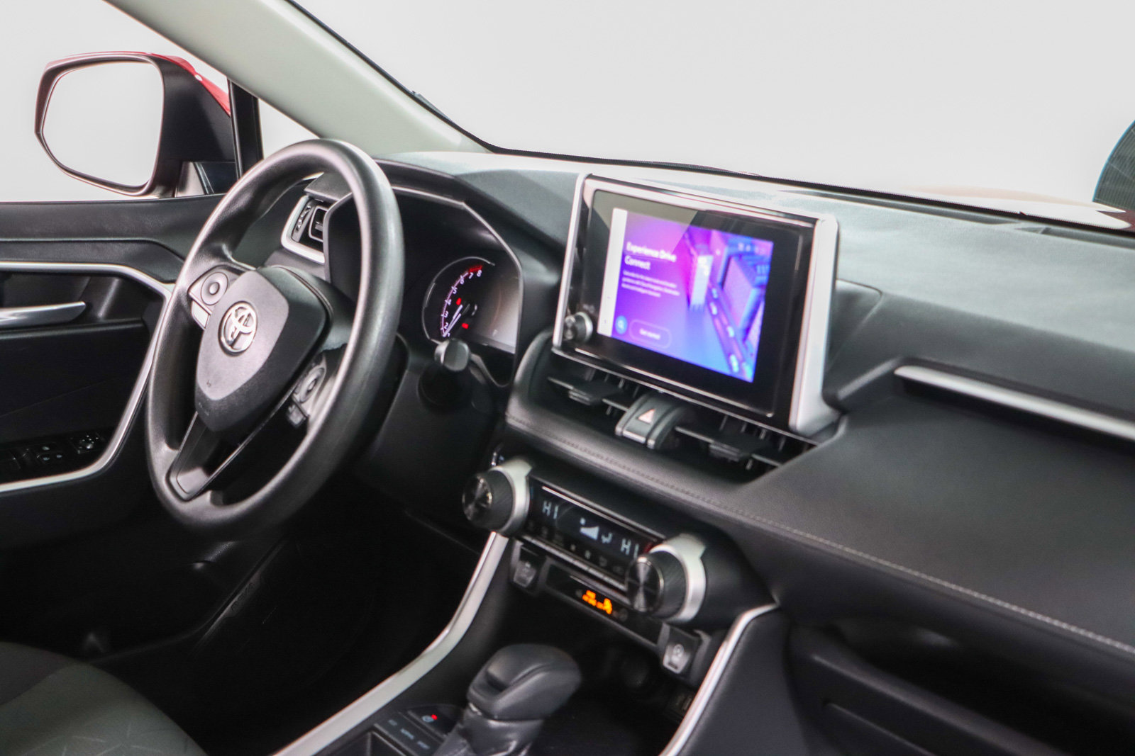 Used 2023 Toyota RAV4 XLE image 25