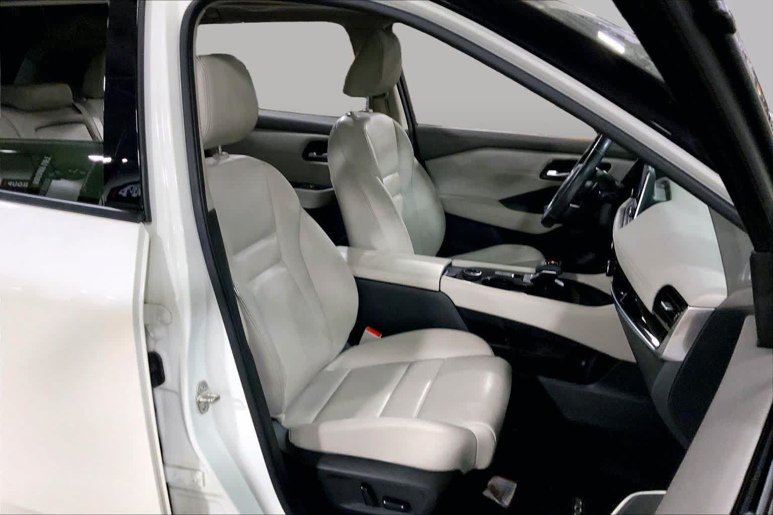 Used 2023 Nissan Rogue SL AWD/4WD image 9