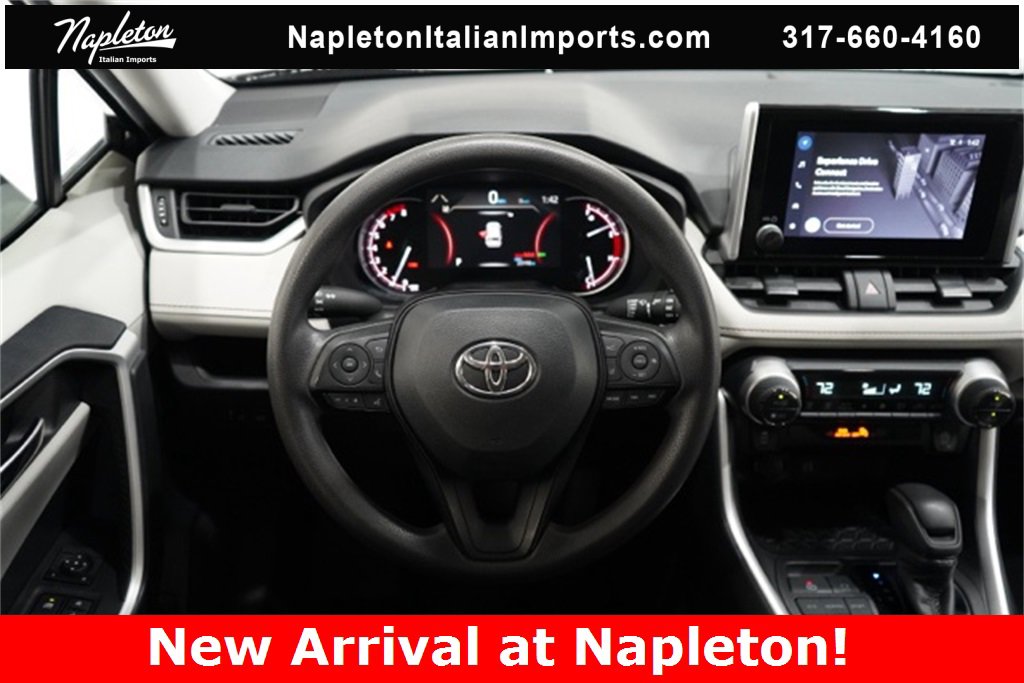 Used 2024 Toyota RAV4 XLE image 12