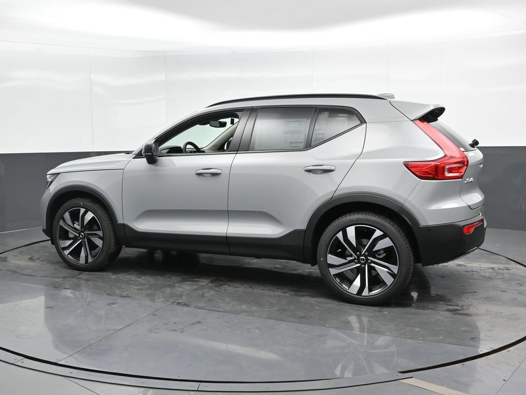 Used 2025 Volvo XC40 B5 Ultra w/ Climate Package AWD/4WD image 10
