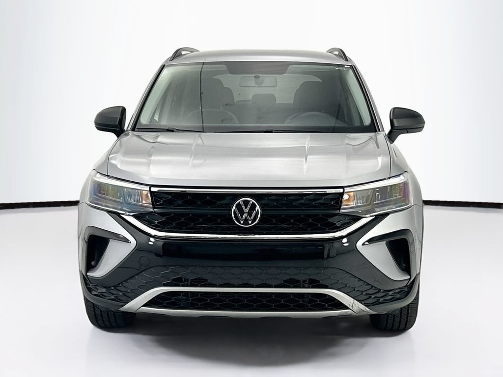 Used 2022 Volkswagen Taos S AWD/4WD image 2