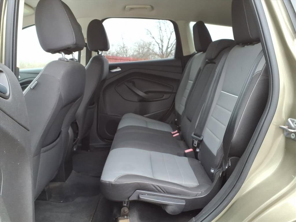 Used 2013 Ford Escape SE image 28