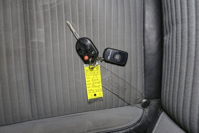 Used 2017 Ford Escape SE w/ Equipment Group 201A image 35