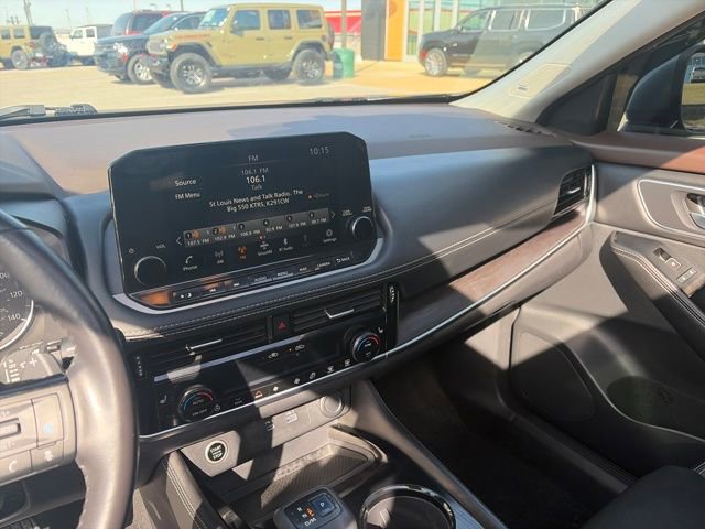 Used 2021 Nissan Rogue SL w/ Premium Package image 45