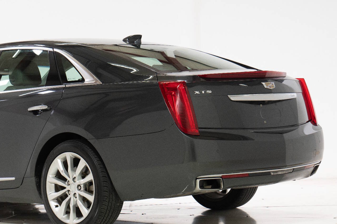 Used 2017 Cadillac XTS Luxury w/ Driver Awareness Package FWD image 17